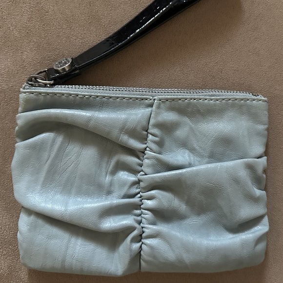 Vera Wang Handbags - Vera Wang Wristlet mini